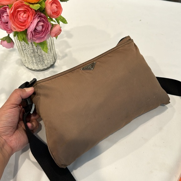 Authentic Prada crossbody bag - Picture 4 of 14